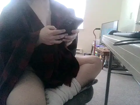 Chat +18 de Ashlovescannabis ao vivo