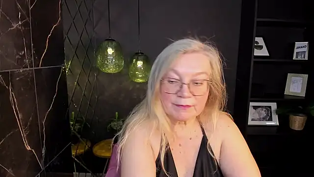 NataliMellow webkamerás műsora