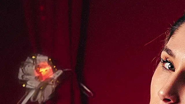 دردشة NikkySmiith الجنسية المباشرة