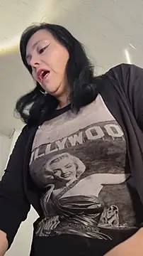 دردشة Natasha_miilf الجنسية المباشرة