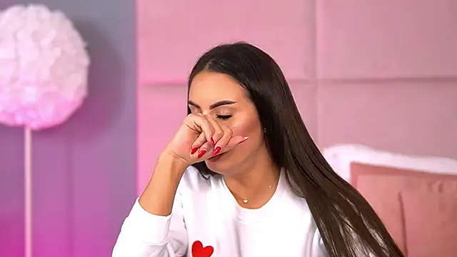 AlmaLuv's Live XXX Chat