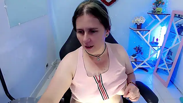 victoria_jones' Live XXX Chat