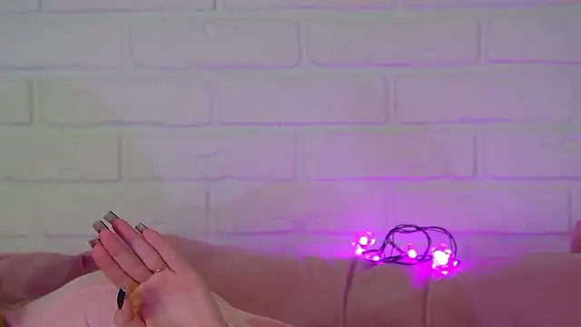 MilanaBalmain élő XXX-chatje