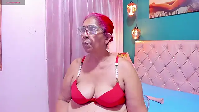 renata_milf_のライブXXXチャット