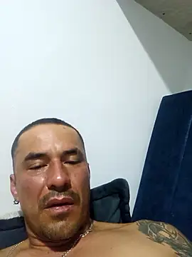 Iuver 现场XXX聊天