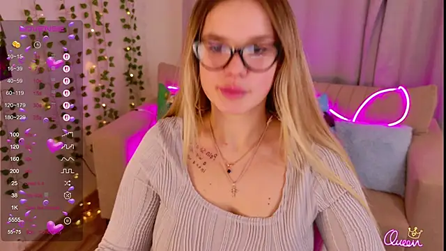 Chat +18 de KellyHayden ao vivo