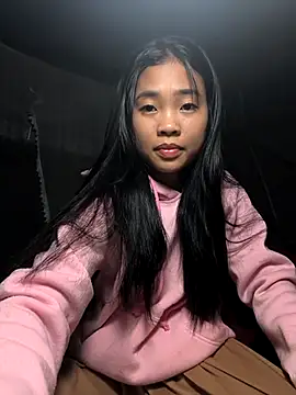 Lynly_k2's Webcam Show