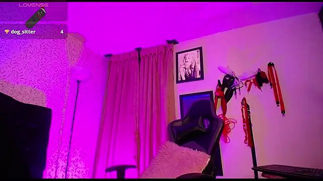 Noise_Lux33's Live XXX Chat