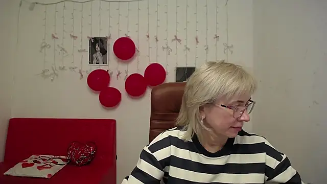 LaurenWishy 现场XXX聊天