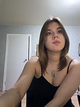 دردشة WednesdayMila الجنسية المباشرة