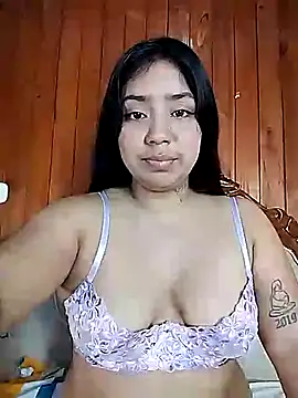 NoaBaker's Live XXX Chat