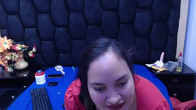 MiaRouss69 Chat XXX live