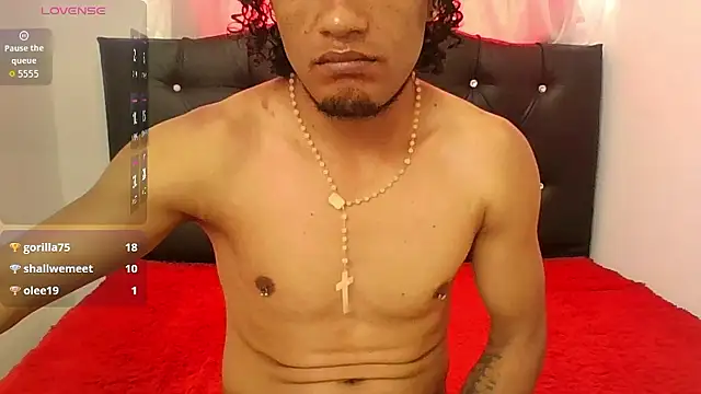 Ares_Hot_boy webcam show