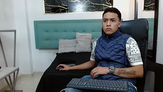 MarcusLux_'s Live XXX Chat