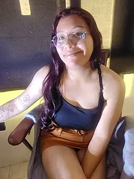 StornBunnyy_'s Live XXX Chat