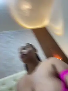 sofia_xxx02's Webcam Show