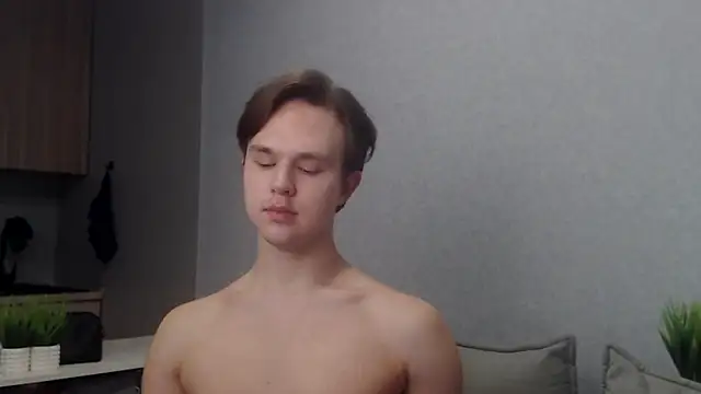 Show modela MartinMendez na web-kameri