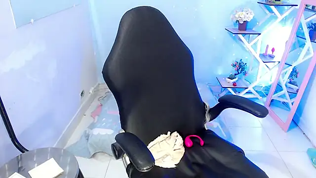 victoria_jones' Webcam Show