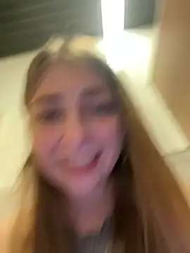 Sunny___Bunny Chat XXX in diretta