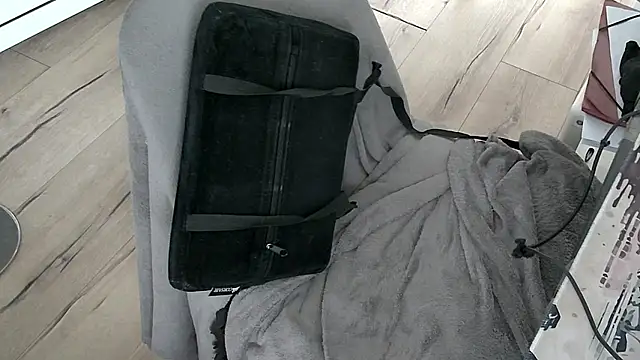 CeriseLapine's Live XXX Chat