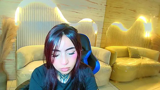 roux_r's Live XXX Chat