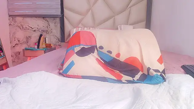 lili_jhonson webkamerás műsora