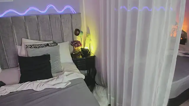 Chat +18 de Aura_sun ao vivo