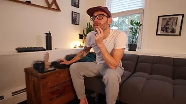 BradBronton Show in webcam