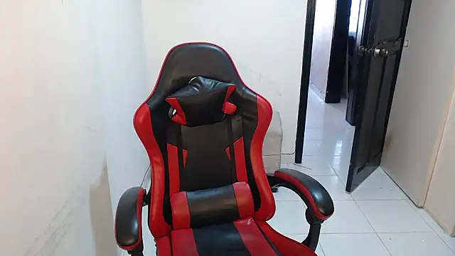 Liamiler01_ Chat XXX in diretta