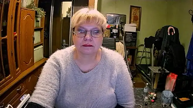 LOLA8888's Webcam Show