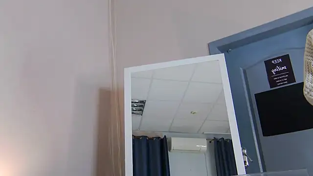 NicoleRosss 现场XXX聊天