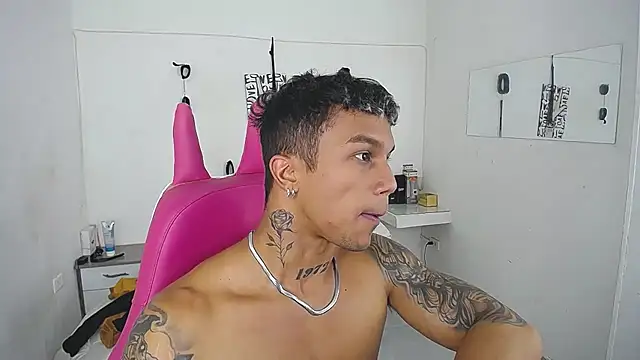 Leonard_Price's Webcam Show