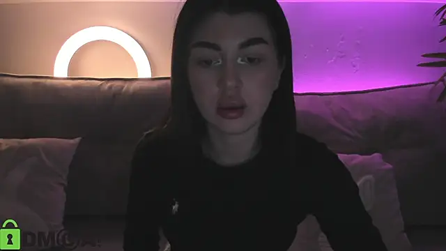 Karolina_Karn Live XXX chat