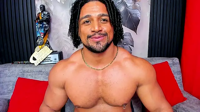 MikeEstevess' Live XXX Chat