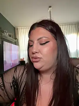 CurvyKimmy1 Chat XXX in diretta