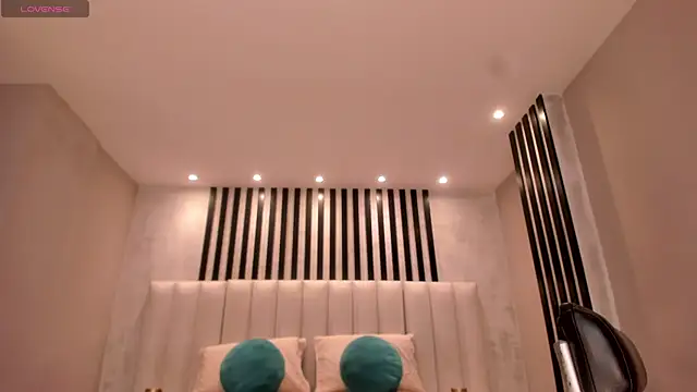 SunnyRivers Live XXX Chat