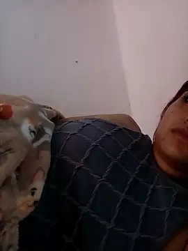 Chat XXX ao vivo de annie-19