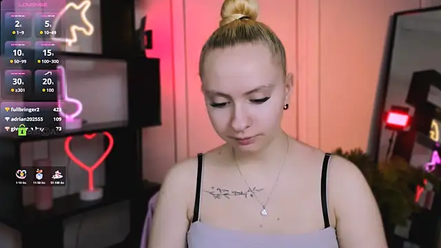 mila_glow1's Live XXX Chat