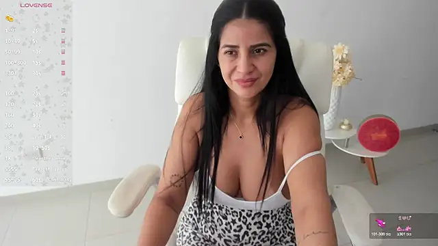 renata_t_ live XXX chat