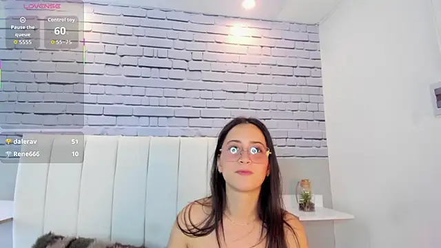 SophieeMoore's Live XXX Chat