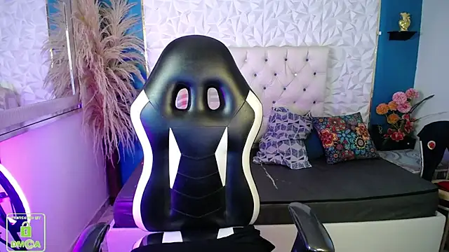 NathaliaSweet_11's Live XXX Chat