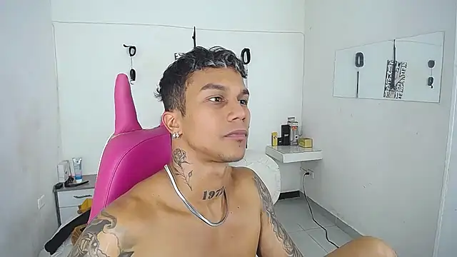 Leonard_Price Webcam Show