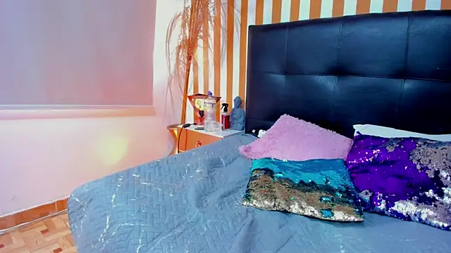 LunaToledo's Live XXX Chat