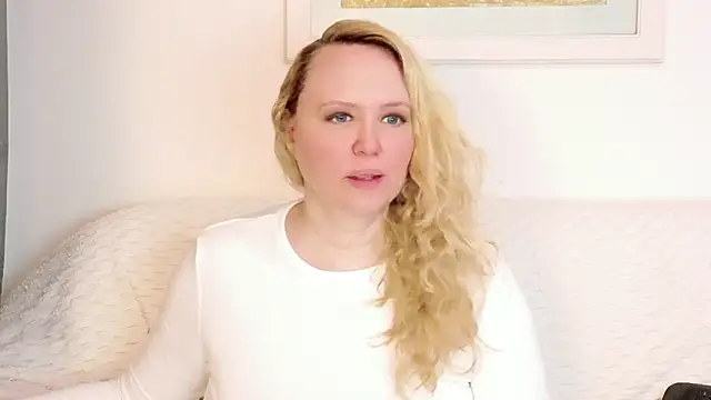 Sarah4you Chat XXX in diretta