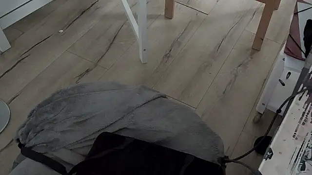 Chat +18 de CeriseLapine ao vivo