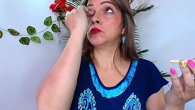 Carol_Miss2 élő XXX-chatje