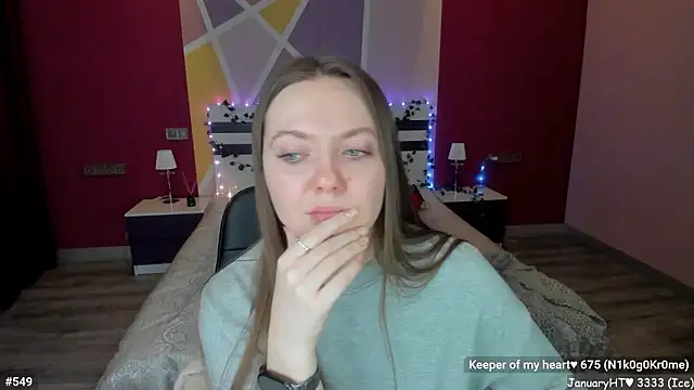 LizaGost élő XXX-chatje