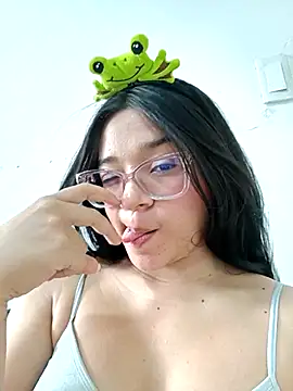 -VICKKY: онлайн-секс-чат