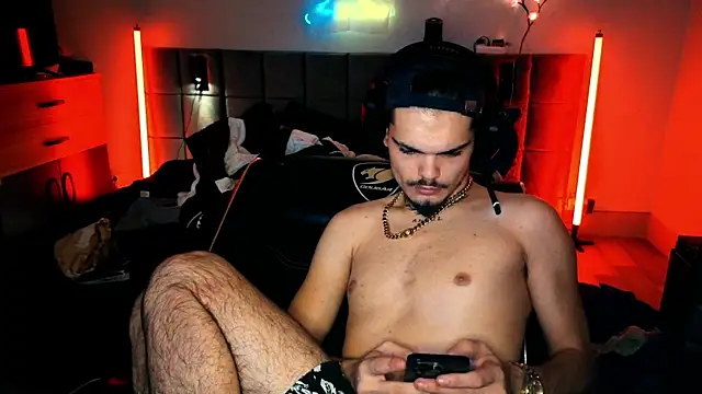 JordanShow's Live XXX Chat