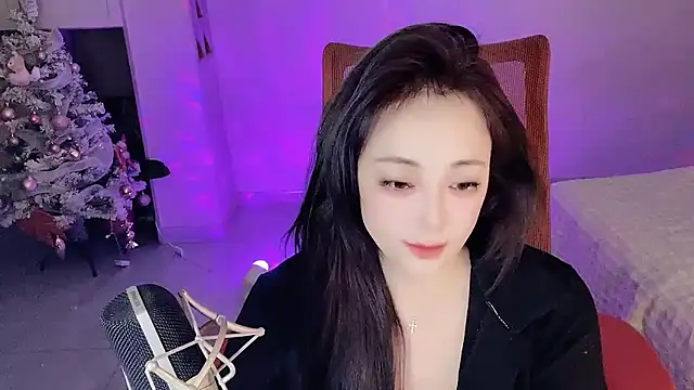 Daisy-77's Live XXX Chat